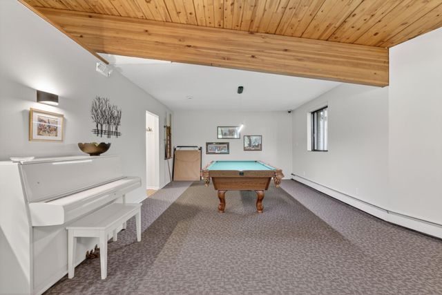 2680 Oxford Street N 108, Roseville, MN 55113