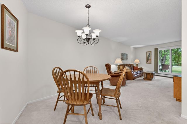 2680 Oxford Street N 108, Roseville, MN 55113