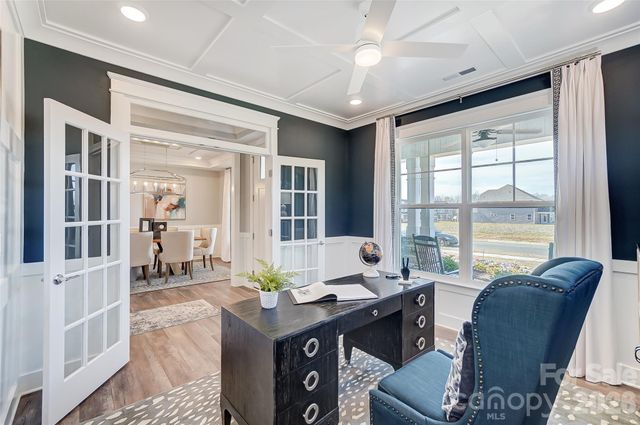 7205 Farmingdale Lane, Harrisburg, NC 28075