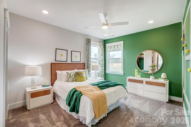 7205 Farmingdale Lane, Harrisburg, NC 28075