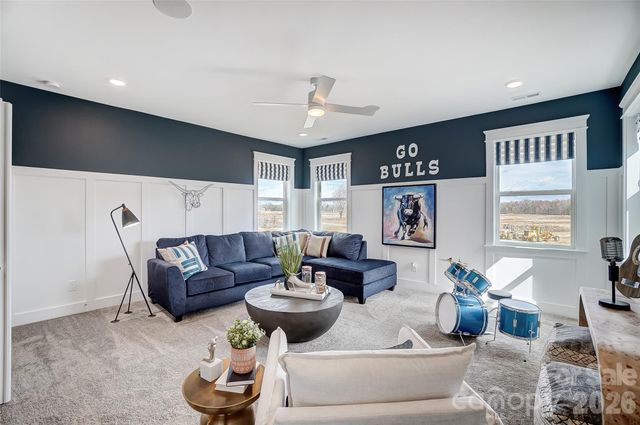 7205 Farmingdale Lane, Harrisburg, NC 28075
