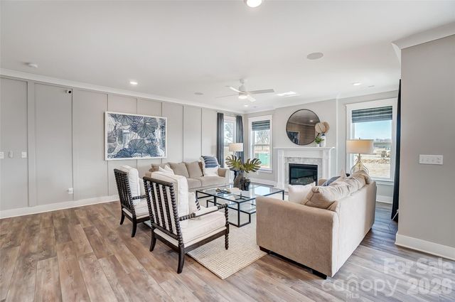 7205 Farmingdale Lane, Harrisburg, NC 28075