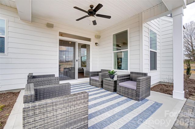 7205 Farmingdale Lane, Harrisburg, NC 28075