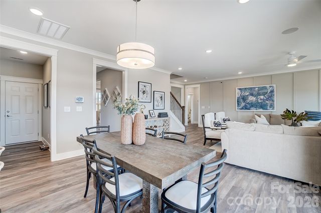 7205 Farmingdale Lane, Harrisburg, NC 28075