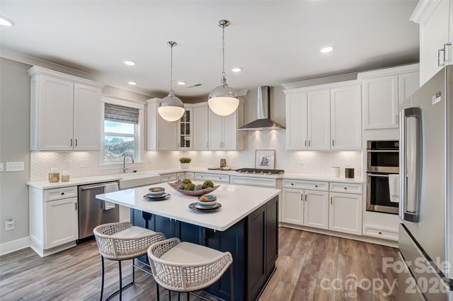 7205 Farmingdale Lane, Harrisburg, NC 28075