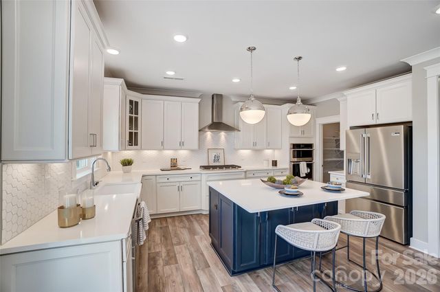 7205 Farmingdale Lane, Harrisburg, NC 28075