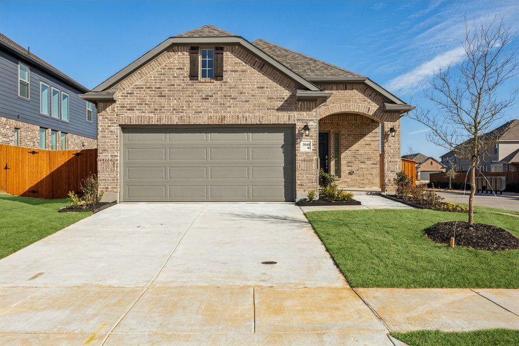 3921 Allred Drive, Heartland, TX 75114