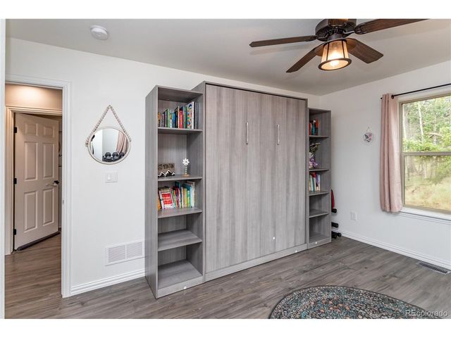 1427 N Mountain Estates Rd, Florissant, CO 80816
