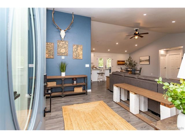 1427 N Mountain Estates Rd, Florissant, CO 80816