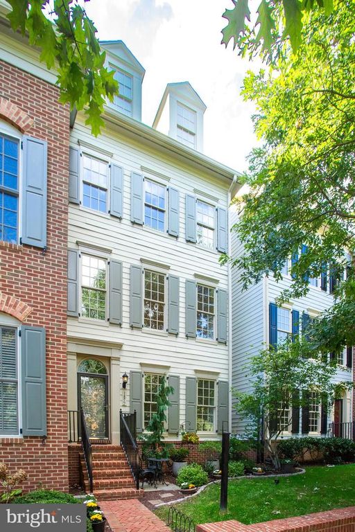 1852 CARPENTER RD, Alexandria, VA 22314
