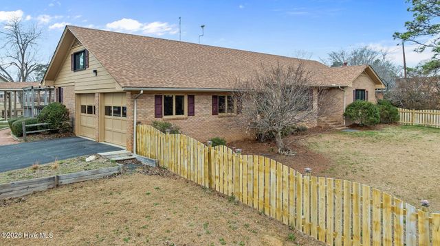 303 N Lincoln Street, Benson, NC 27504