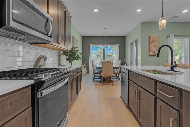 2429 W Charleston Street, Broken Arrow, OK 74011