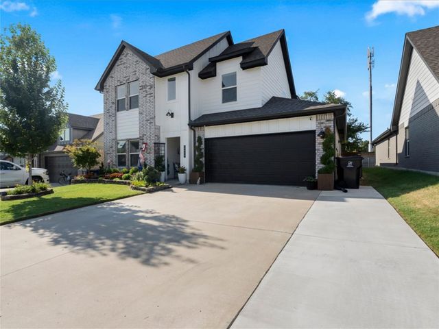 2429 W Charleston Street, Broken Arrow, OK 74011