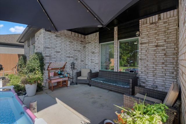 2429 W Charleston Street, Broken Arrow, OK 74011
