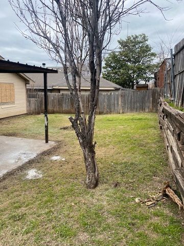 4443 Falls Drive, Dallas, TX 75211