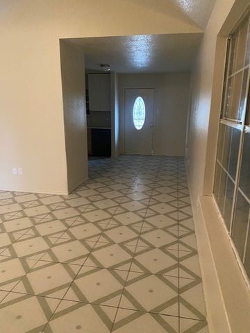 4443 Falls Drive, Dallas, TX 75211