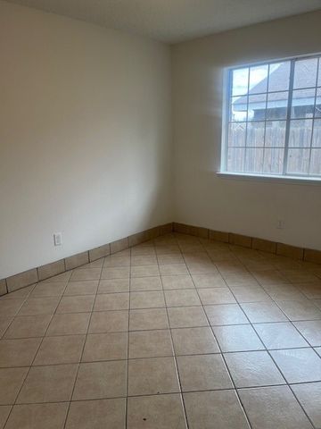 4443 Falls Drive, Dallas, TX 75211