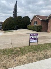 4443 Falls Drive, Dallas, TX 75211