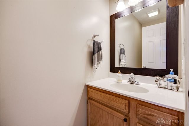 1662 Farrington Drive, Kettering, OH 45420