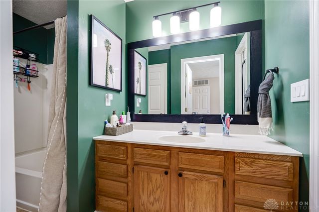 1662 Farrington Drive, Kettering, OH 45420