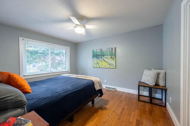 1116 E Kingsbury Street, Springfield, MO 65807