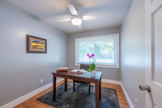 1116 E Kingsbury Street, Springfield, MO 65807