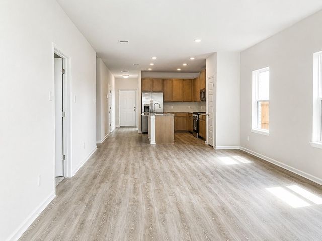 1913 N Riverside Circle, Dayton, TX 77535