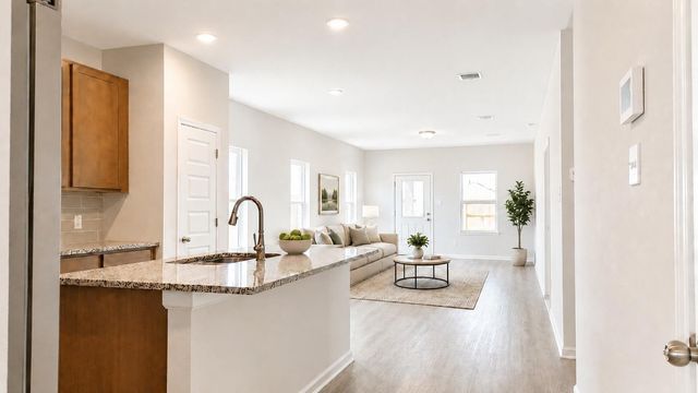1913 N Riverside Circle, Dayton, TX 77535