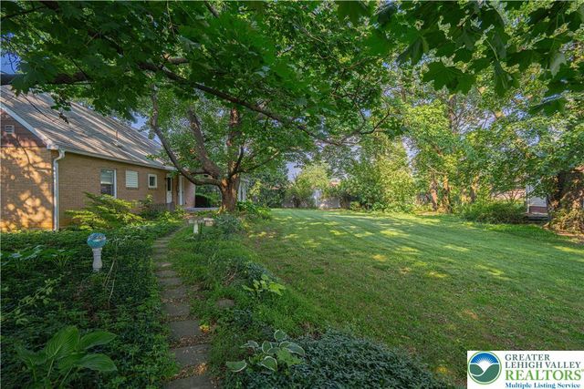 3344 Winchester Road, Allentown City, PA 18104
