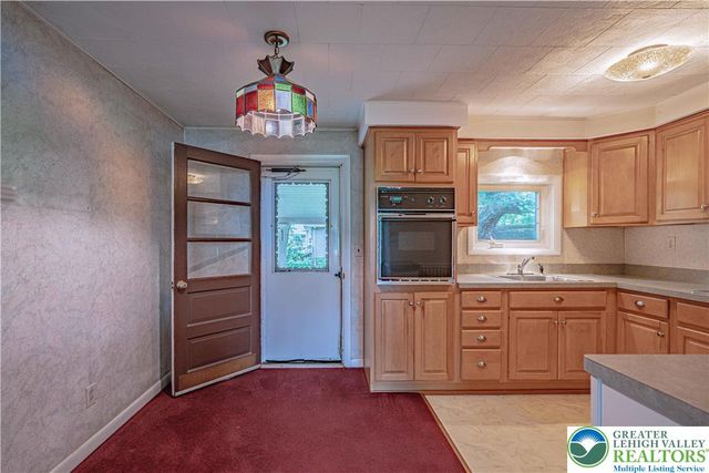 3344 Winchester Road, Allentown City, PA 18104