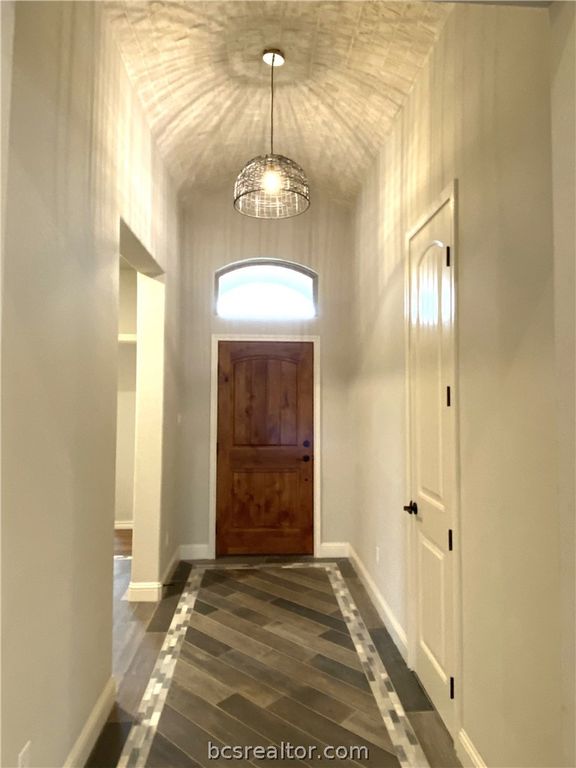 2917 Goldberg, Bryan, TX 77808 — photo 4