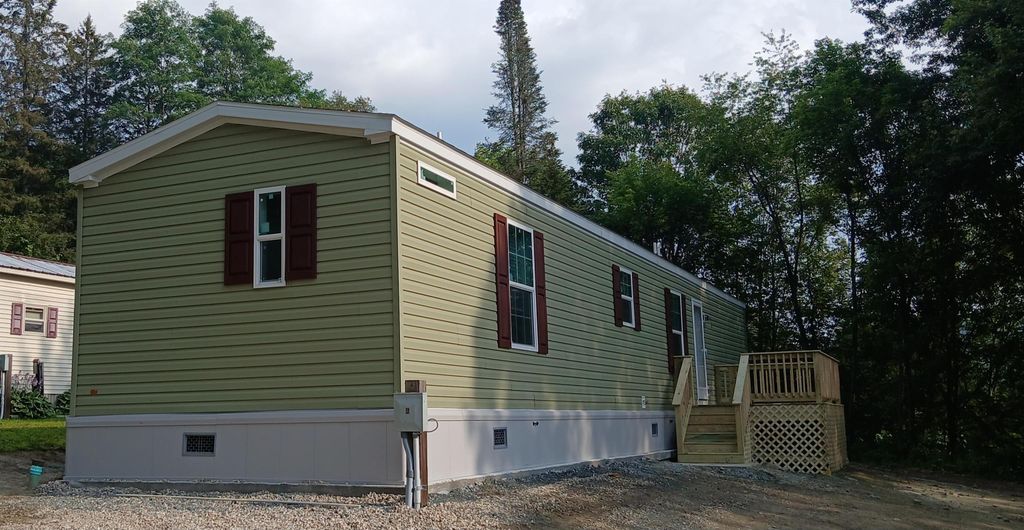 6 Braley Drive, Enfield, NH 03748