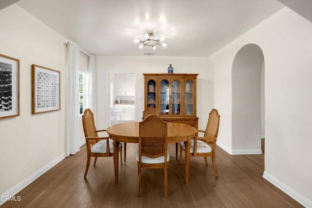 1932 E Washington Boulevard, Pasadena, CA 91104