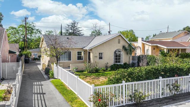 1932 E Washington Boulevard, Pasadena, CA 91104