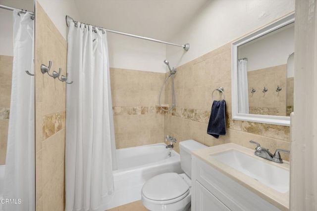 1932 E Washington Boulevard, Pasadena, CA 91104