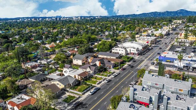 1932 E Washington Boulevard, Pasadena, CA 91104