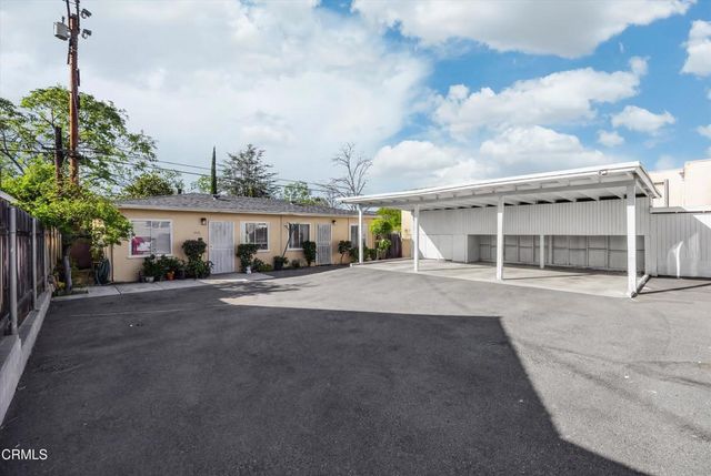 1932 E Washington Boulevard, Pasadena, CA 91104