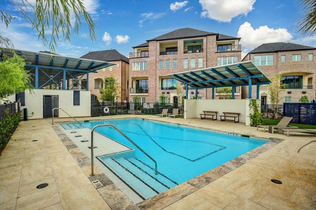 5915 Cottage Grove Lake Drive, Houston, TX 77007