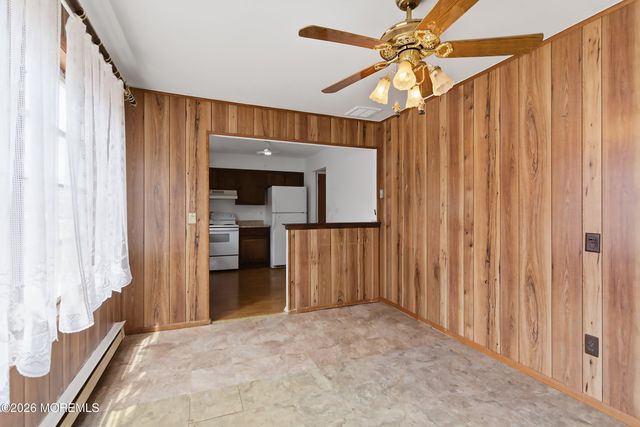 233 Westbrook Drive, Toms River, NJ 08757