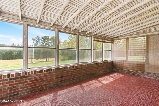 233 Westbrook Drive, Toms River, NJ 08757