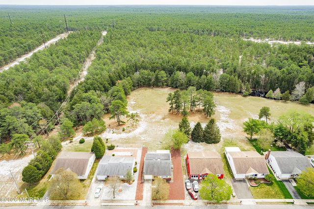 233 Westbrook Drive, Toms River, NJ 08757