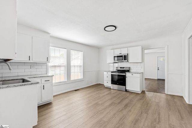 12 Waco Street, Greenville, SC 29611