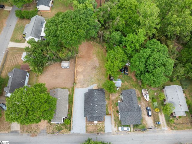 12 Waco Street, Greenville, SC 29611