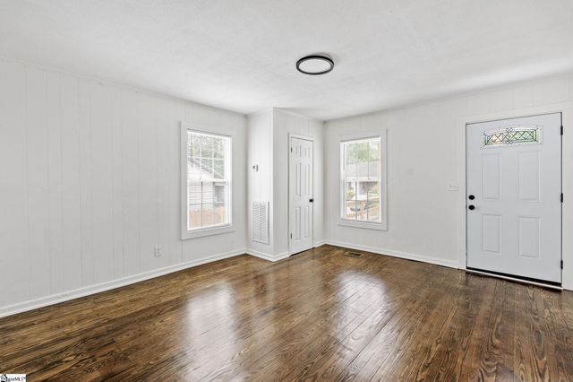 12 Waco Street, Greenville, SC 29611
