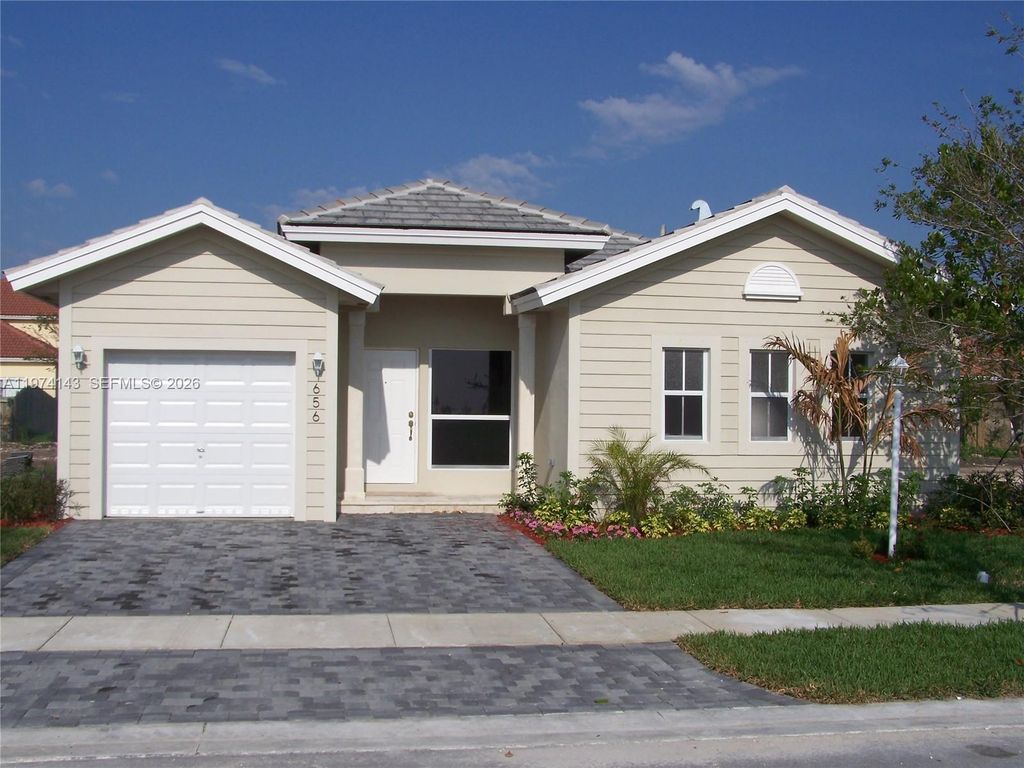656 SE 30th Ter 0, Homestead, FL 33033