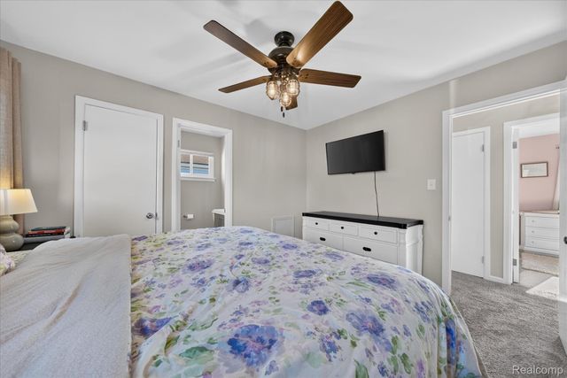 30008 Maplegrove Street, St. Clair Shores, MI 48082