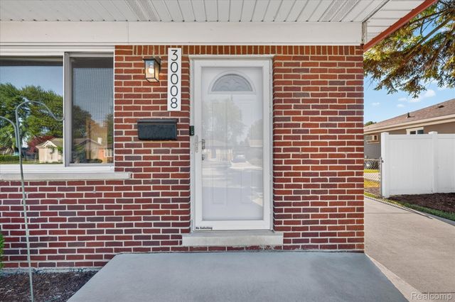 30008 Maplegrove Street, St. Clair Shores, MI 48082