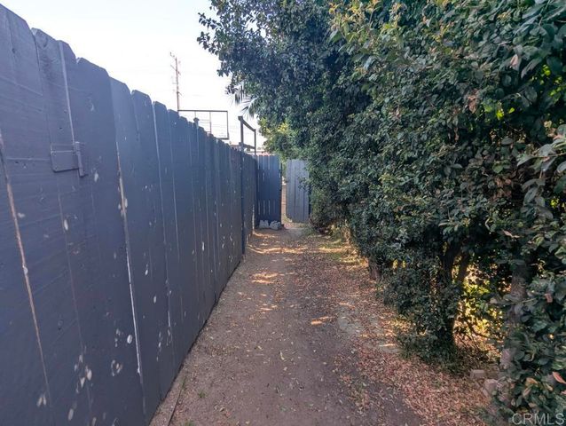 77 Mohawk Street, San Diego, CA 92115