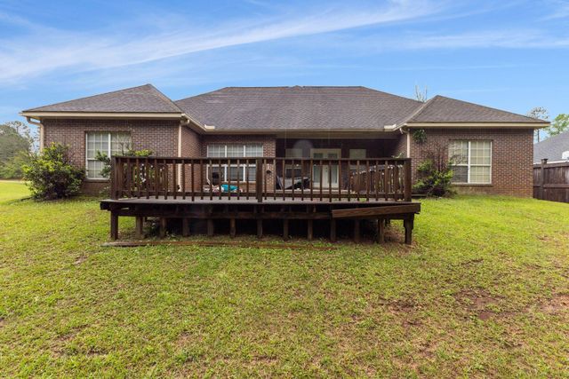 42 Stonegate Dr., Hattiesburg, MS 39402