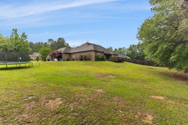 42 Stonegate Dr., Hattiesburg, MS 39402